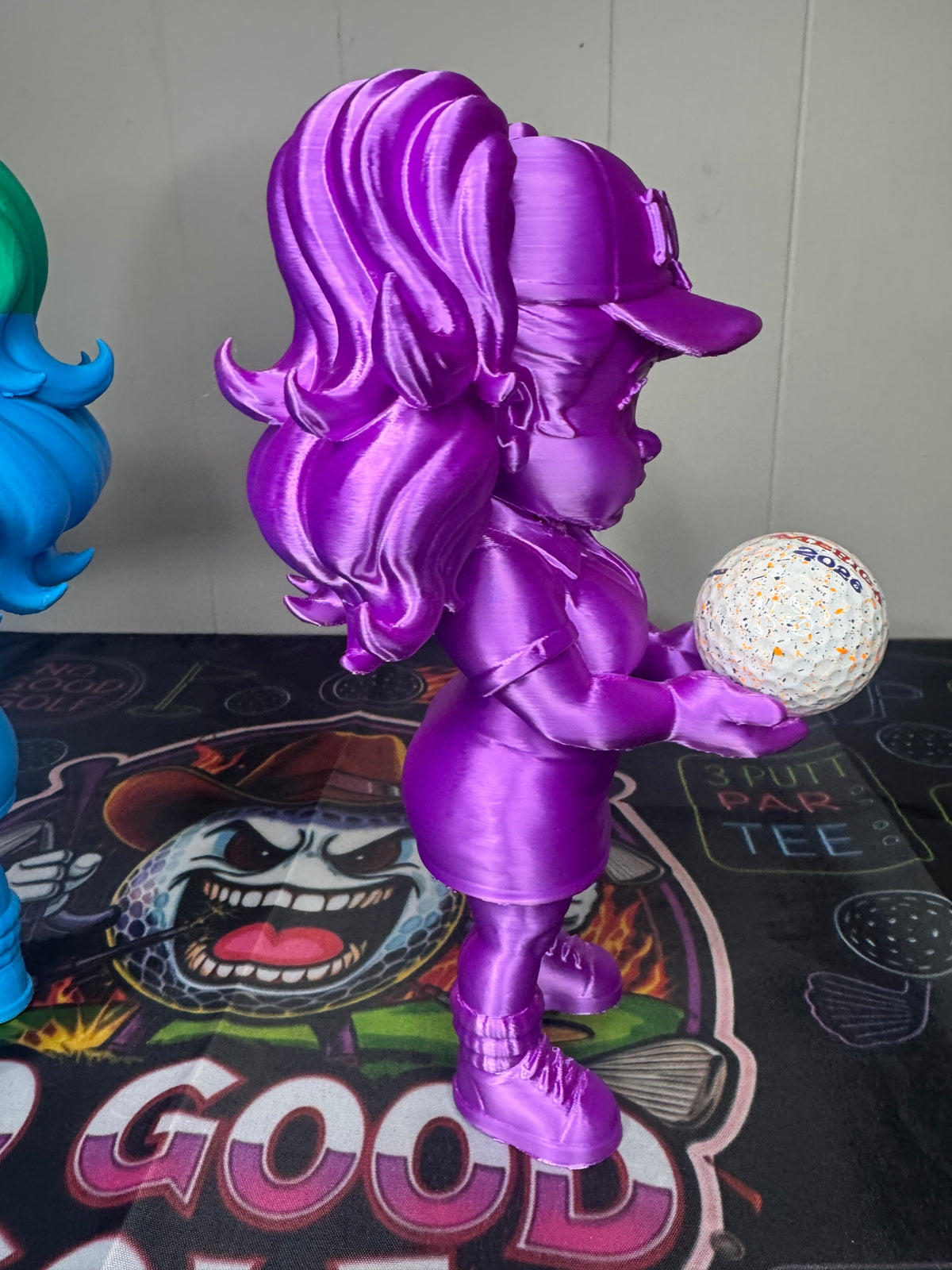 Tina Golf Ball Holder